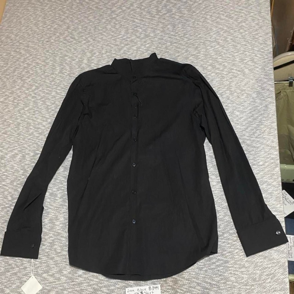 Zara Black Slim Fit Long Sleeve Button Up Shirt Men's L. SKU-B344
